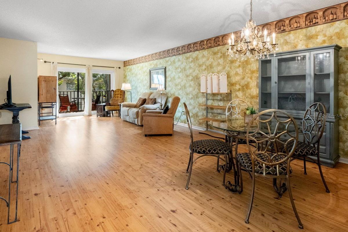 Image 6 of 50 For 871 New York Avenue 307