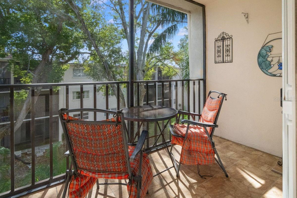 Image 9 of 50 For 871 New York Avenue 307