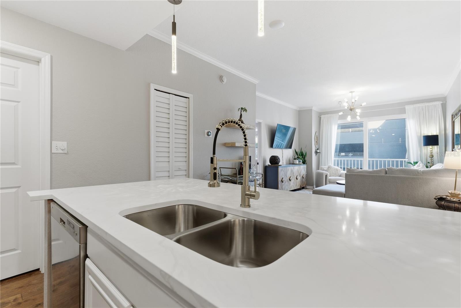 Image 14 of 39 For 700 Harbour Island Boulevard 240