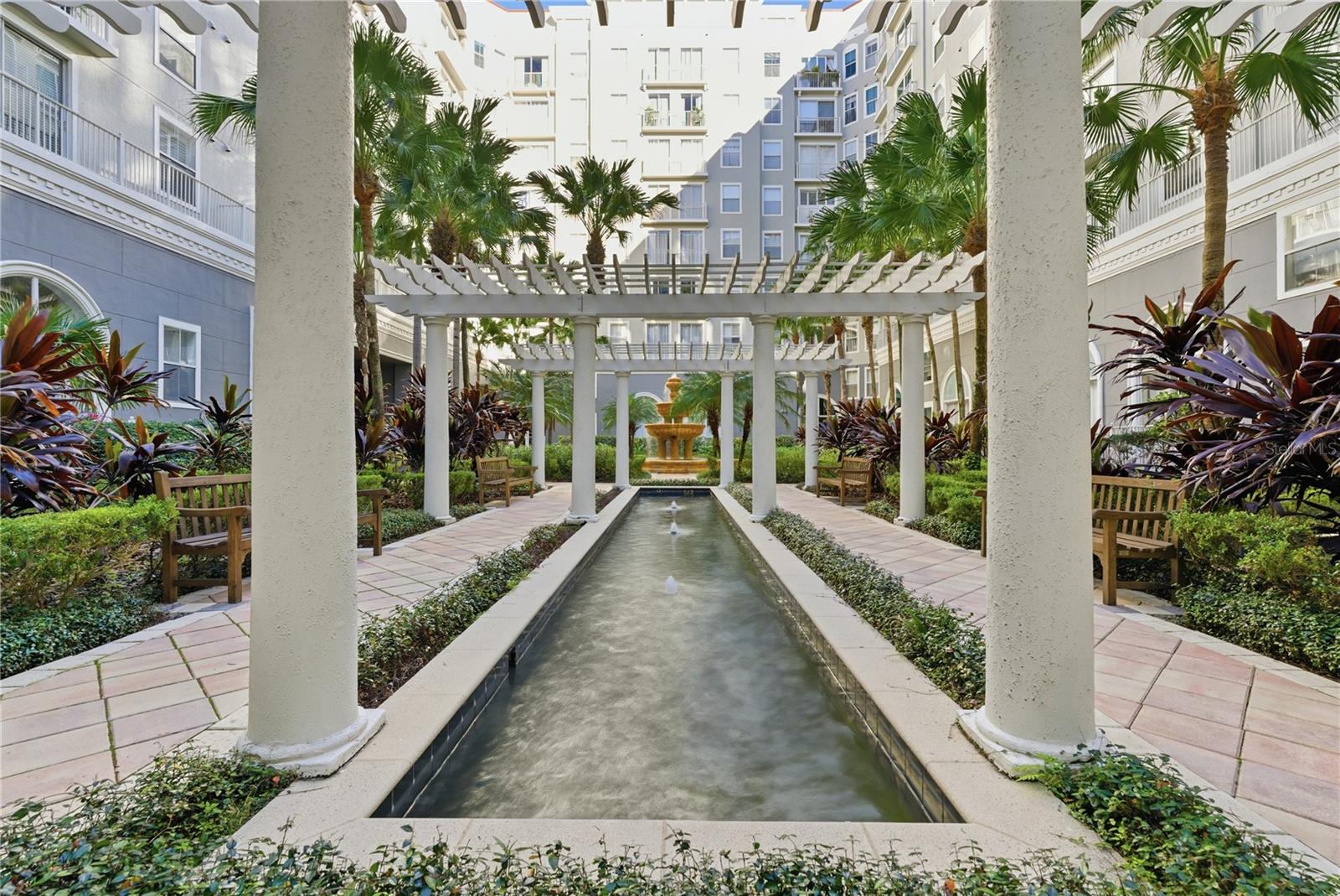 Image 28 of 39 For 700 Harbour Island Boulevard 240