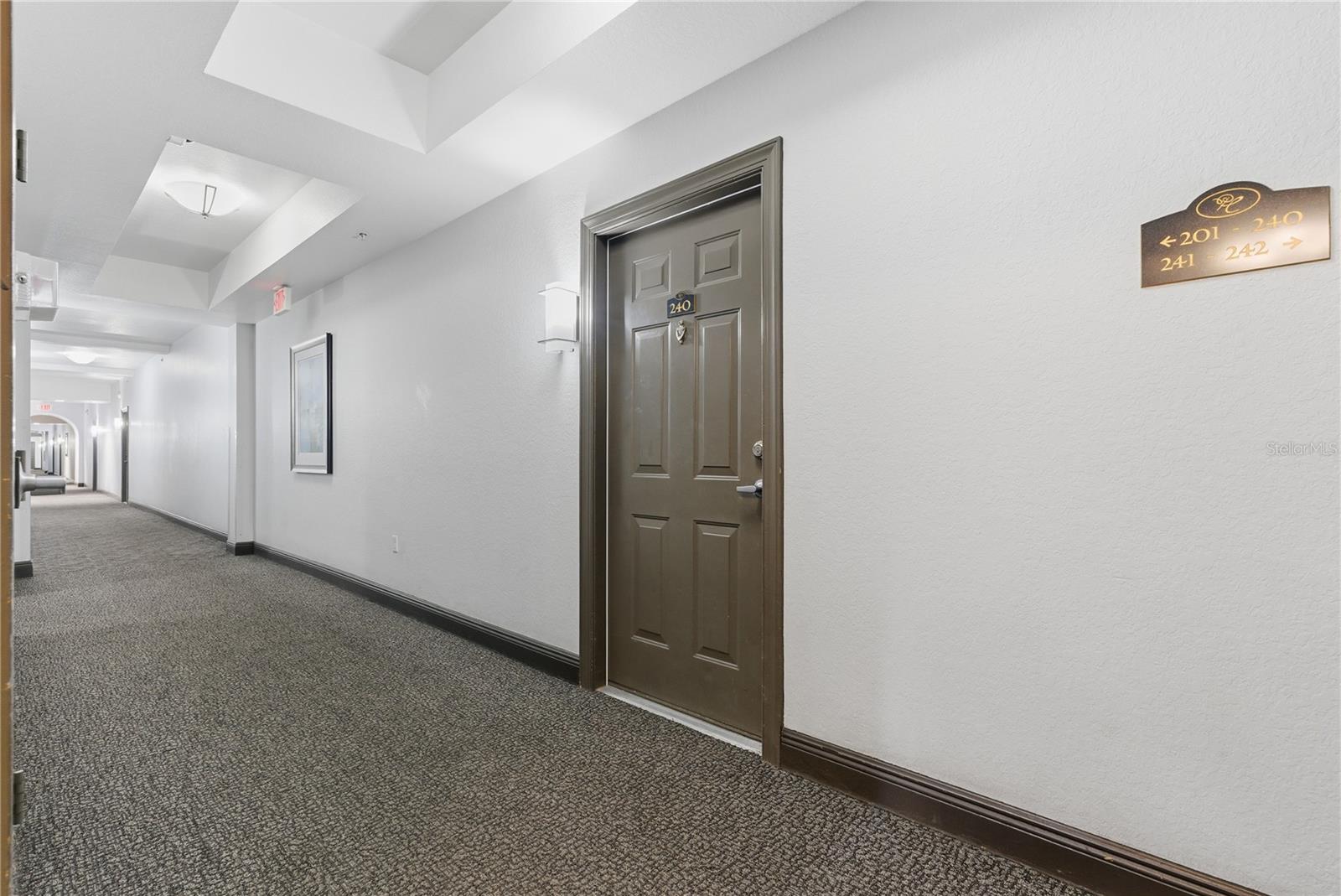 Image 34 of 39 For 700 Harbour Island Boulevard 240