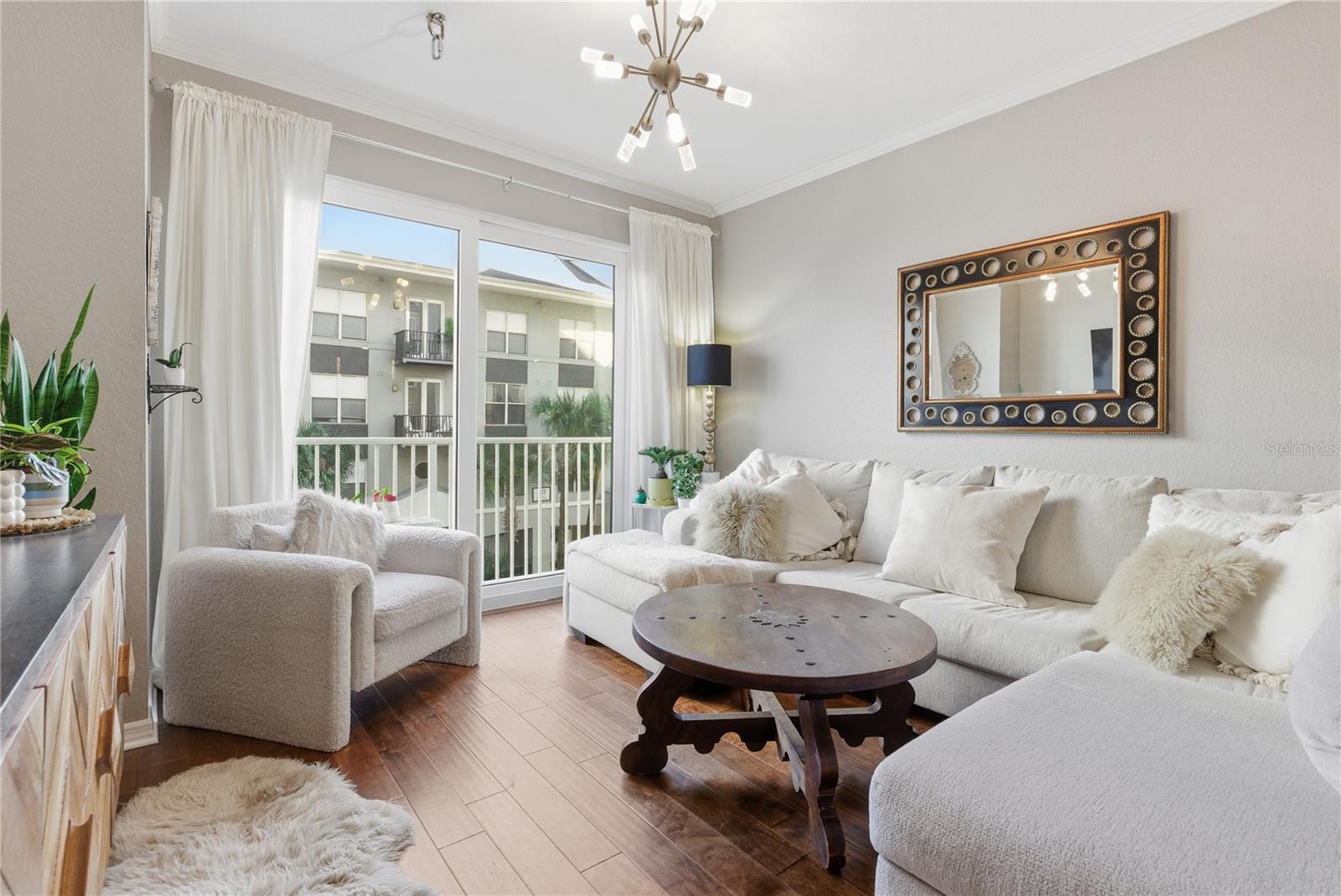 Image 6 of 39 For 700 Harbour Island Boulevard 240