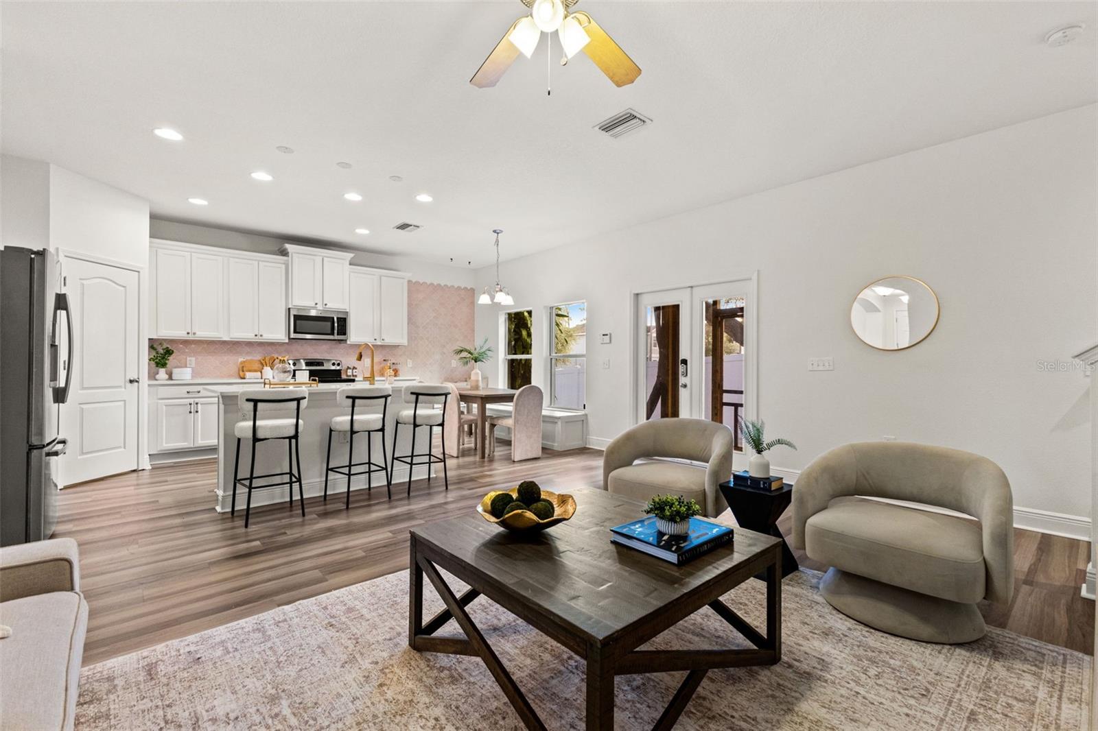 Image 19 of 51 For 402 Hanna Avenue