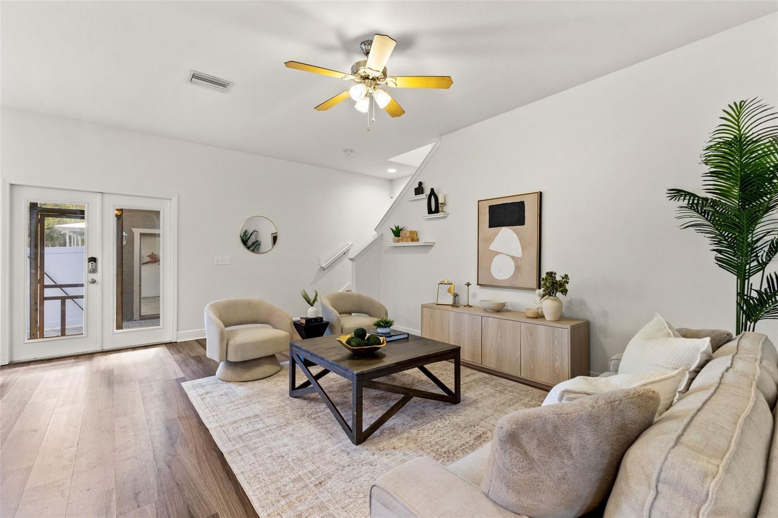 Image 20 of 51 For 402 Hanna Avenue