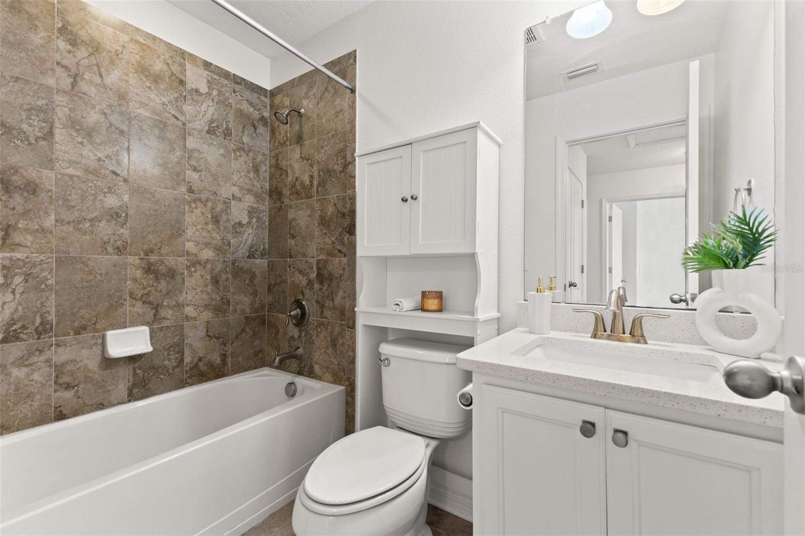 Image 25 of 51 For 402 Hanna Avenue