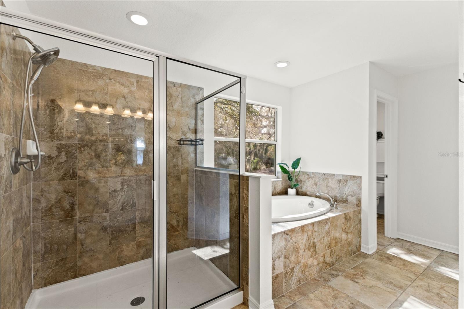 Image 32 of 51 For 402 Hanna Avenue