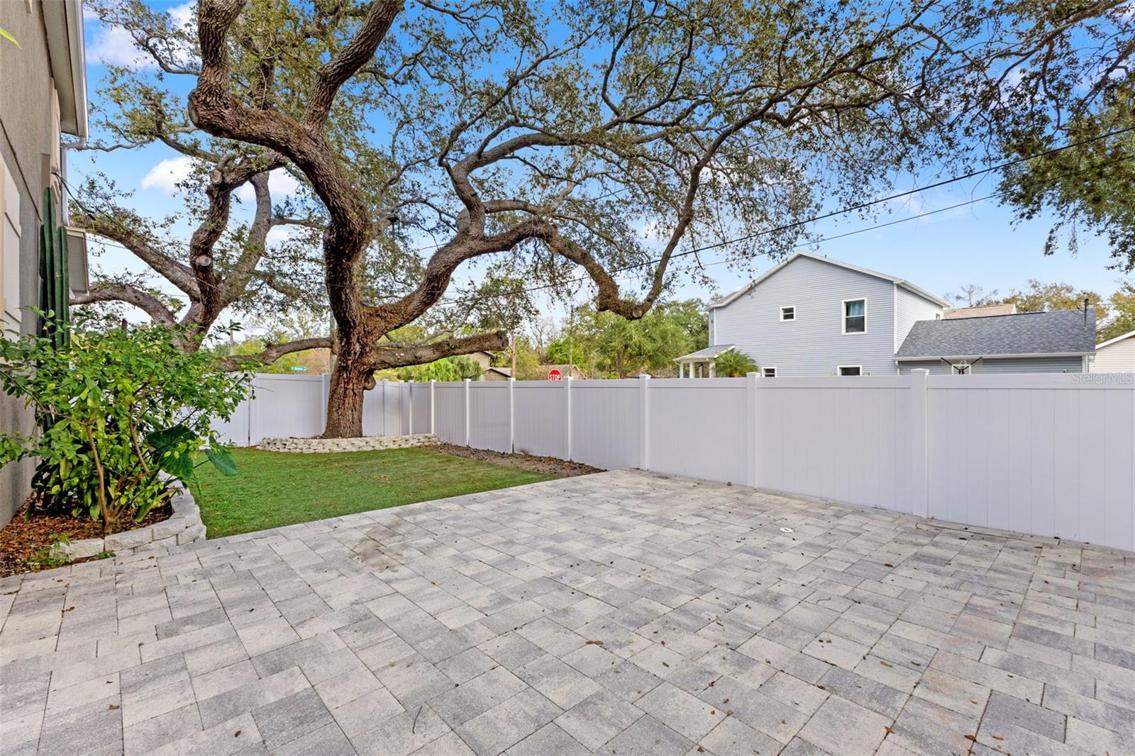 Image 41 of 51 For 402 Hanna Avenue