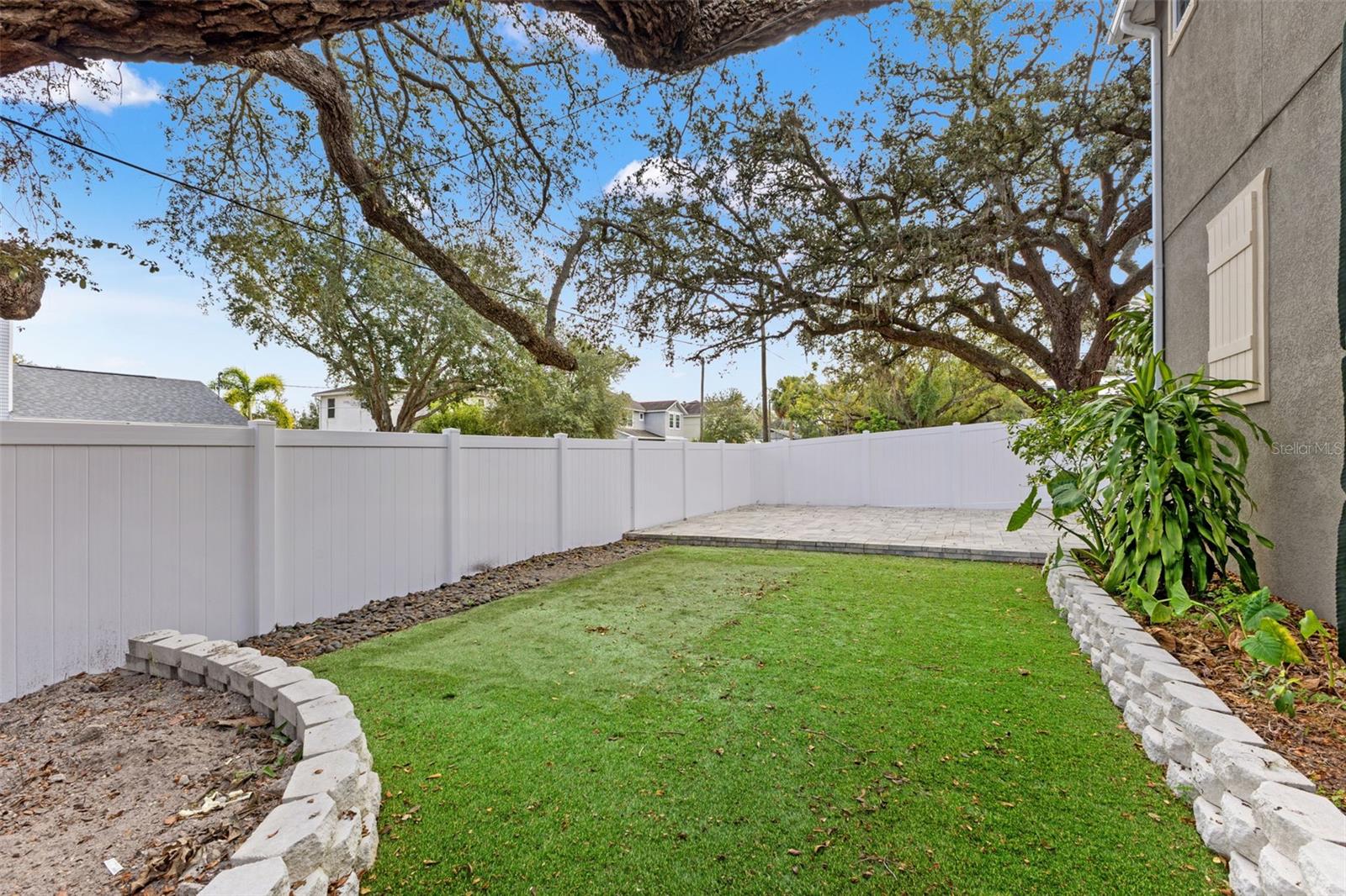 Image 43 of 51 For 402 Hanna Avenue