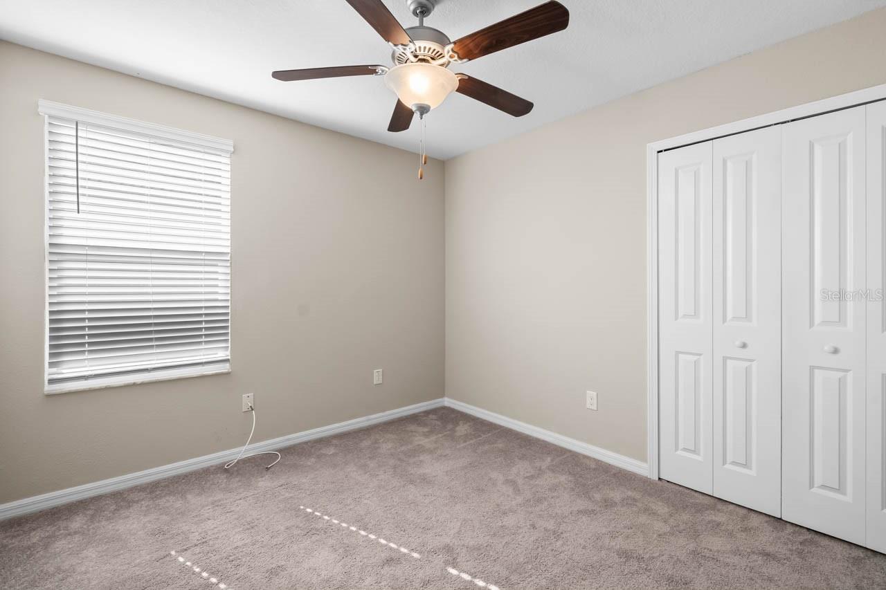 Image 17 of 33 For 17201 Beach Buttercup Place