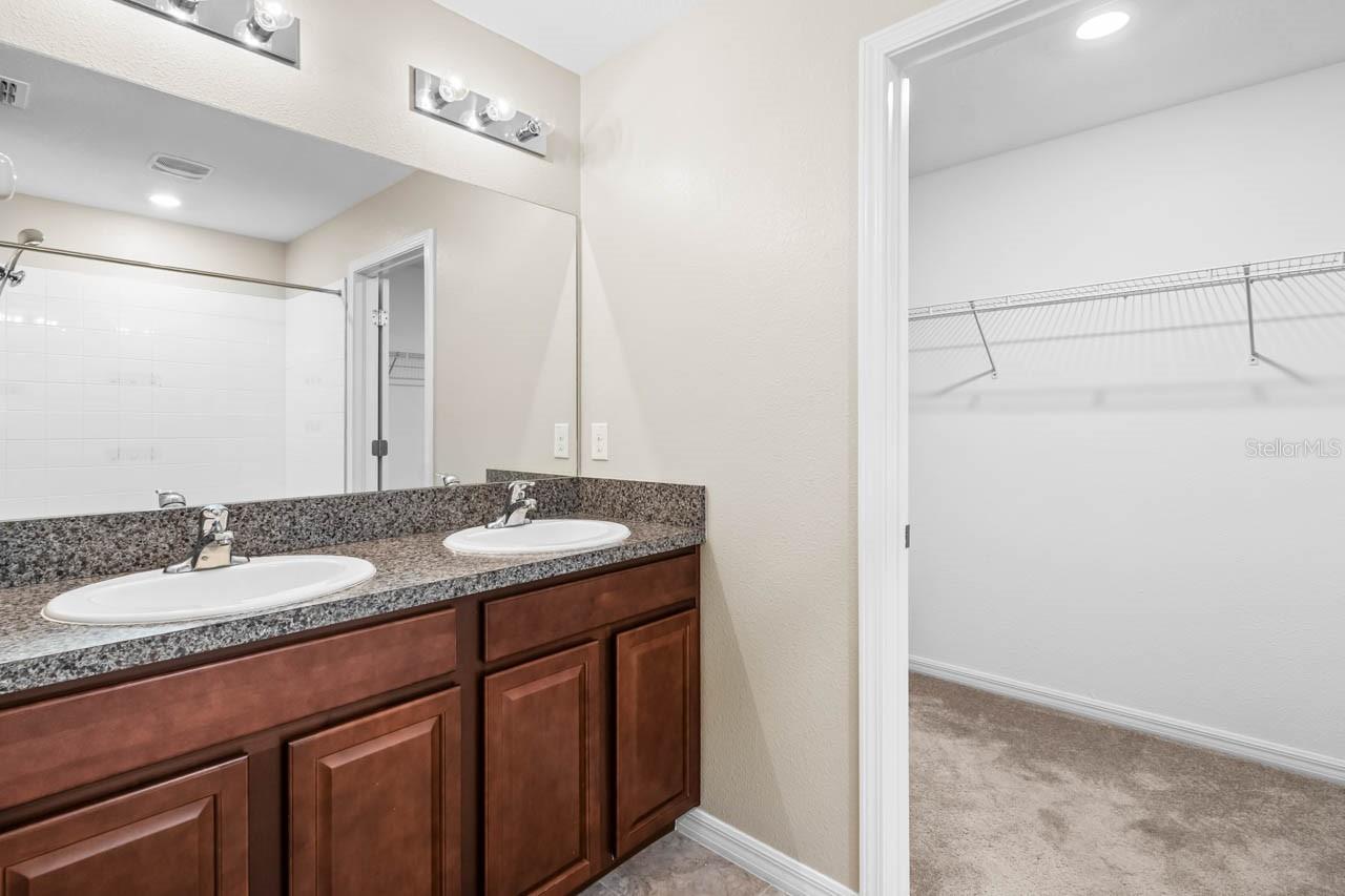 Image 20 of 33 For 17201 Beach Buttercup Place