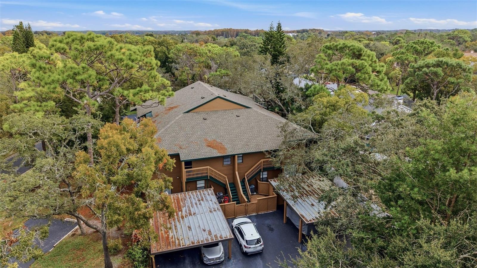 Image 28 of 42 For 1105 Lennox Road W 1105