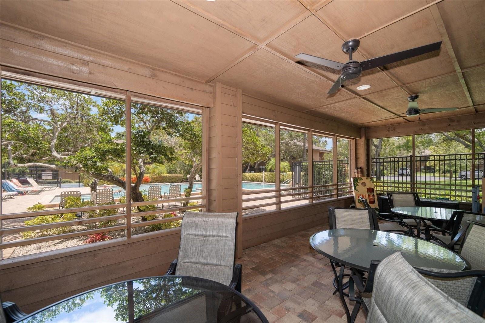 Image 35 of 42 For 1105 Lennox Road W 1105