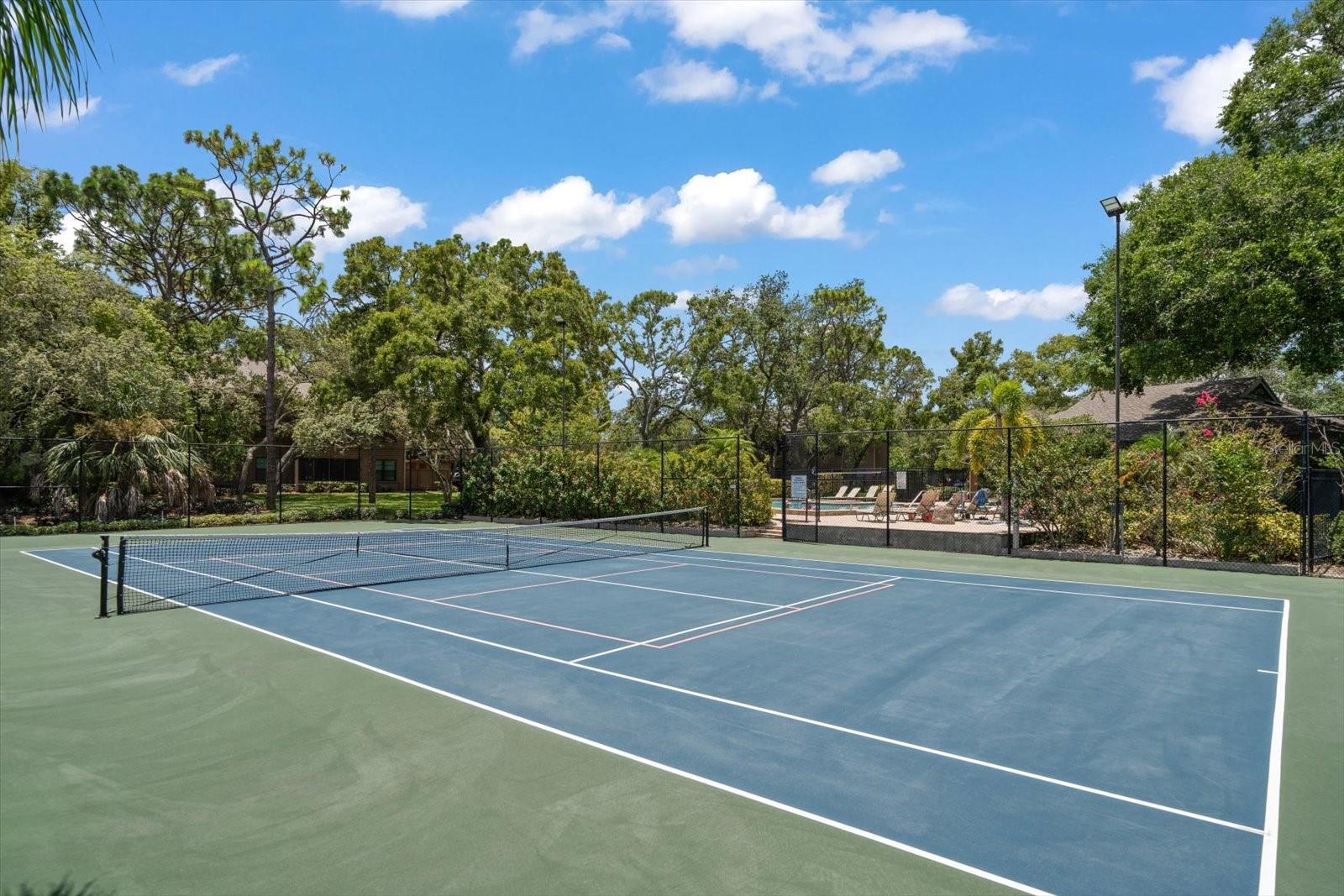 Image 38 of 42 For 1105 Lennox Road W 1105