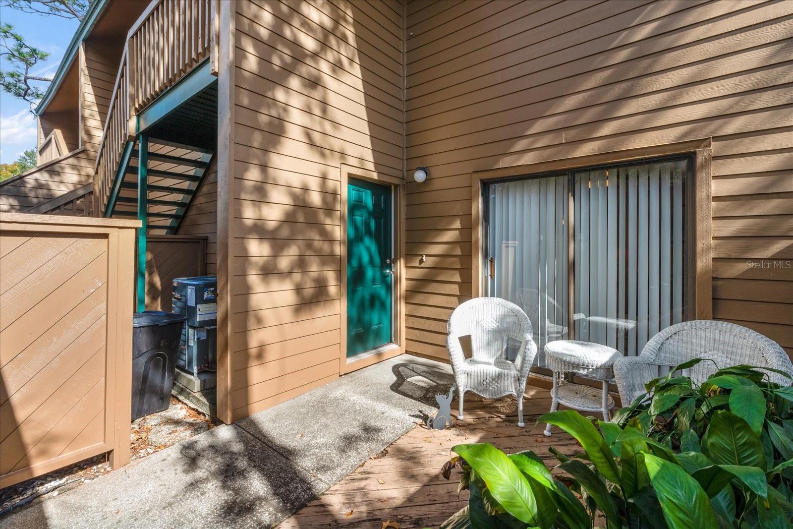 Image 5 of 42 For 1105 Lennox Road W 1105