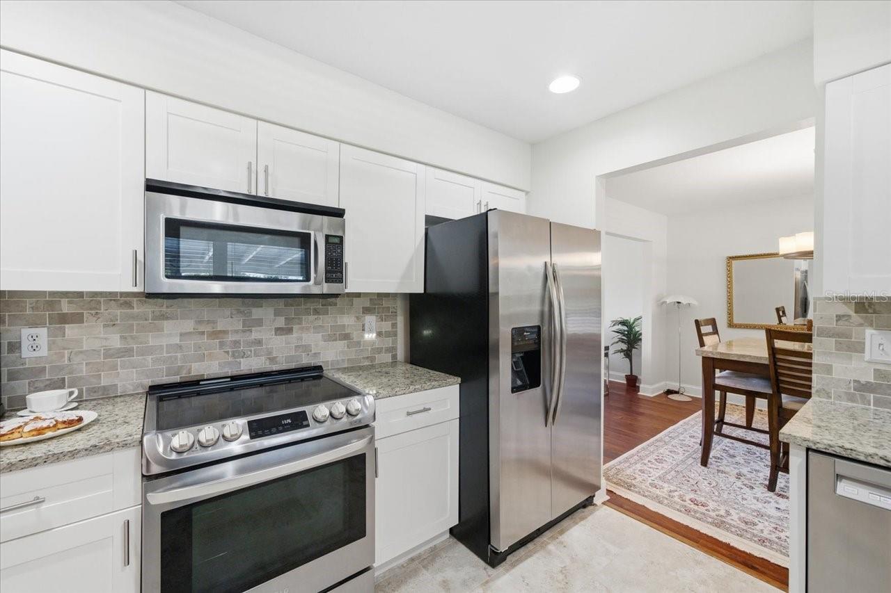 Image 18 of 56 For 4639 Glenside Circle