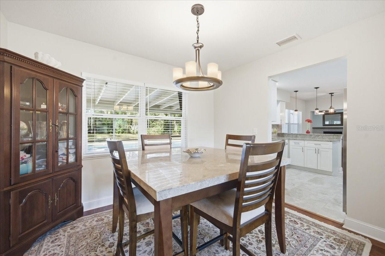 Image 20 of 56 For 4639 Glenside Circle