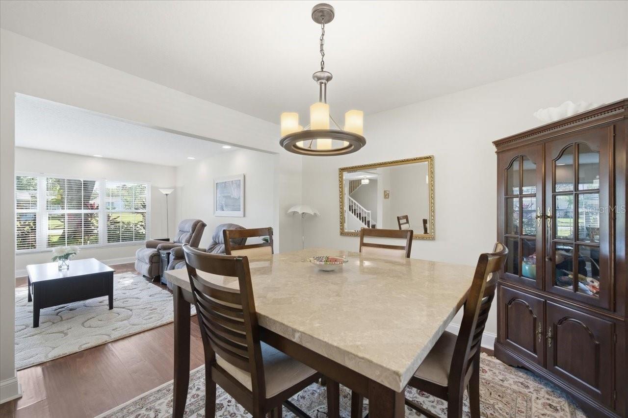 Image 21 of 56 For 4639 Glenside Circle