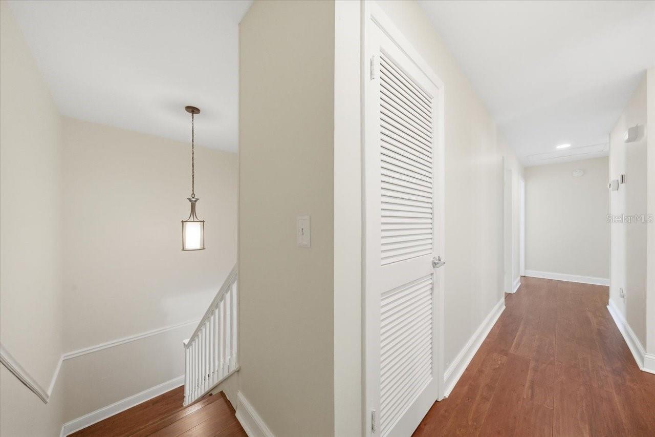 Image 24 of 56 For 4639 Glenside Circle