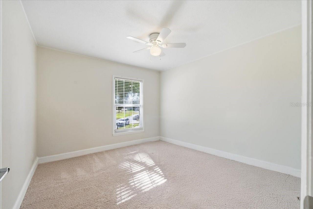 Image 31 of 56 For 4639 Glenside Circle