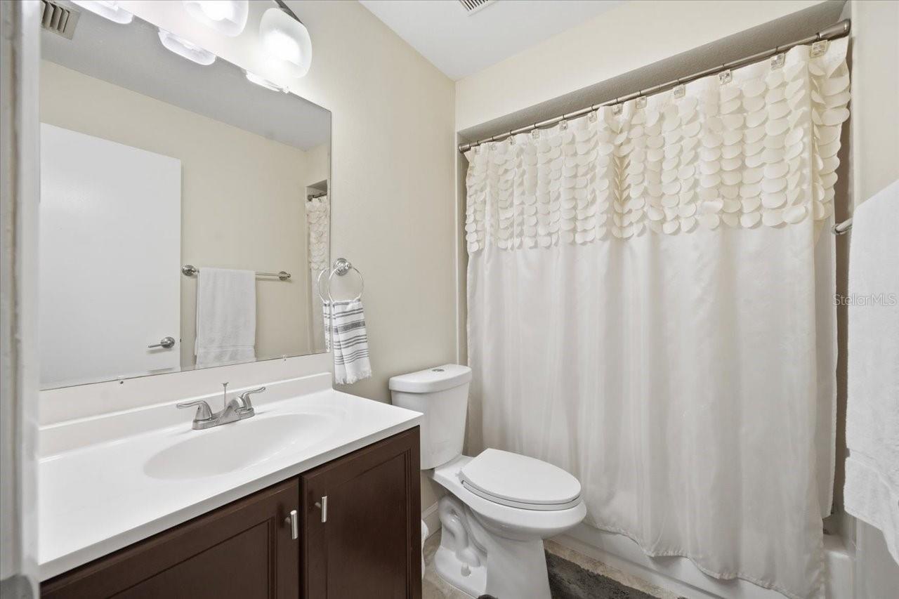 Image 35 of 56 For 4639 Glenside Circle