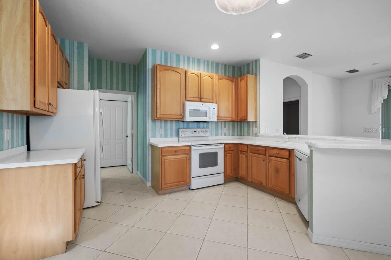 Image 13 of 56 For 1226 Lyndhurst Greens Drive 11