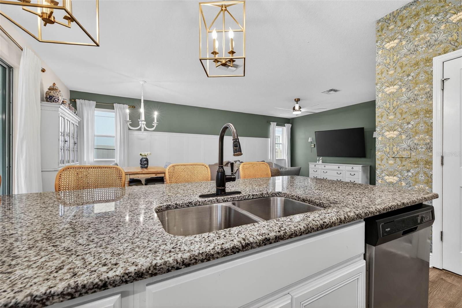 Image 13 of 41 For 5833 Pummelo Lane