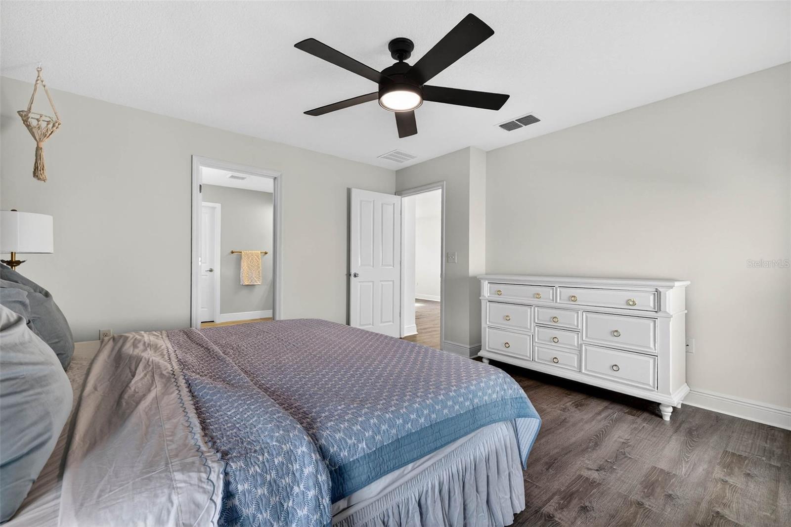 Image 26 of 41 For 5833 Pummelo Lane