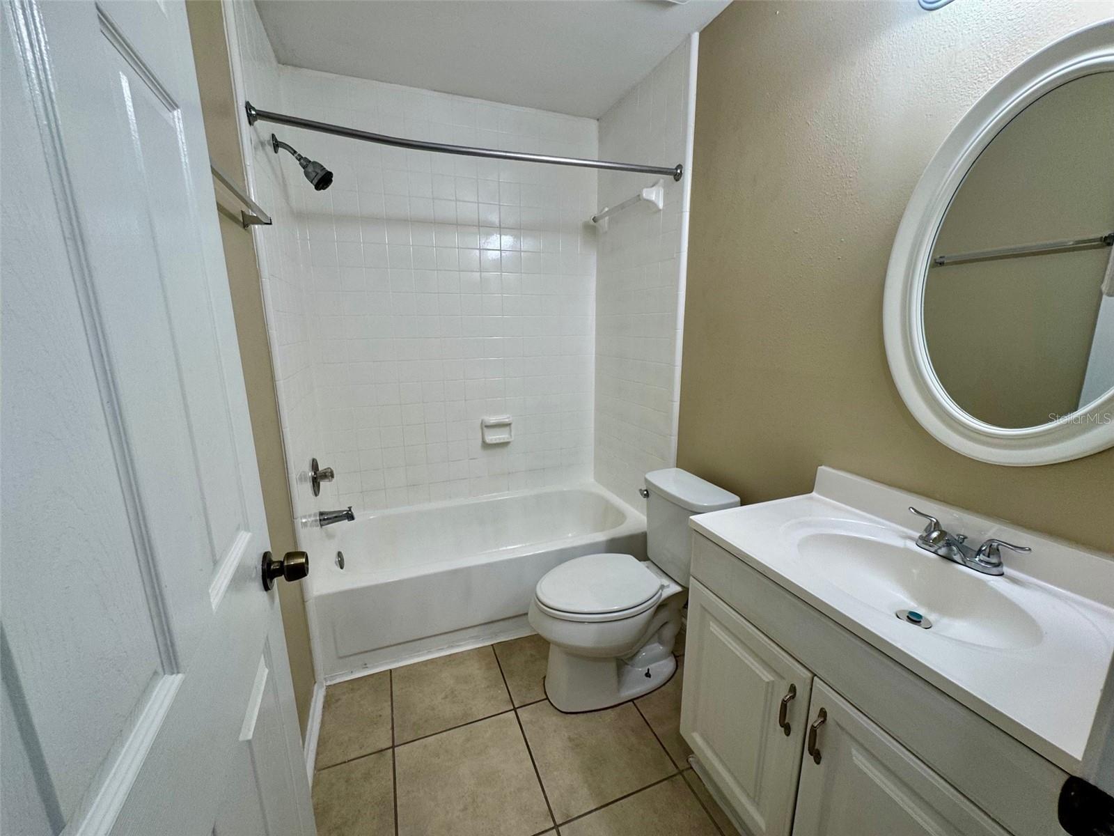 Image 12 of 19 For 14313 Hanging Moss Circle 201