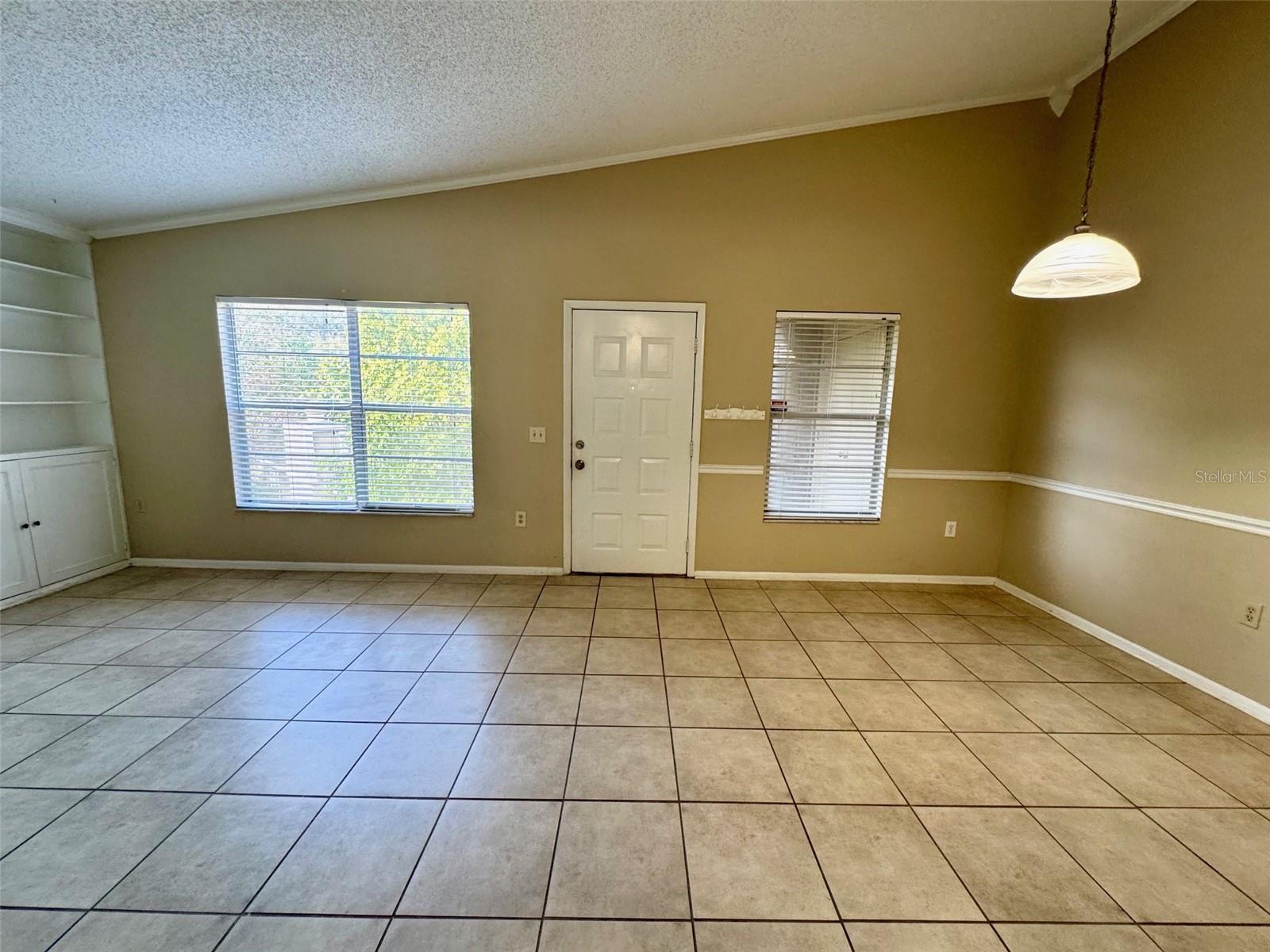 Image 6 of 19 For 14313 Hanging Moss Circle 201