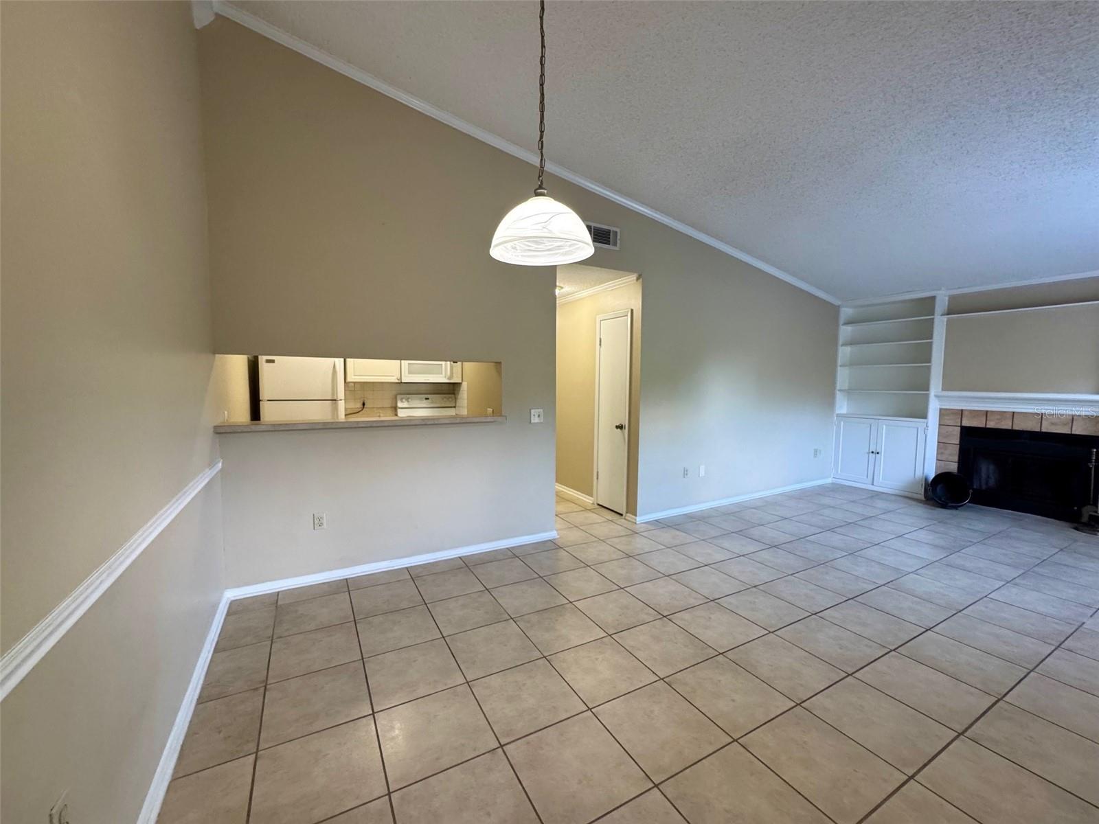 Image 8 of 19 For 14313 Hanging Moss Circle 201