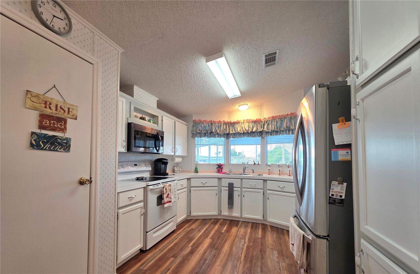 Image 14 of 73 For 5350 Amanda Street