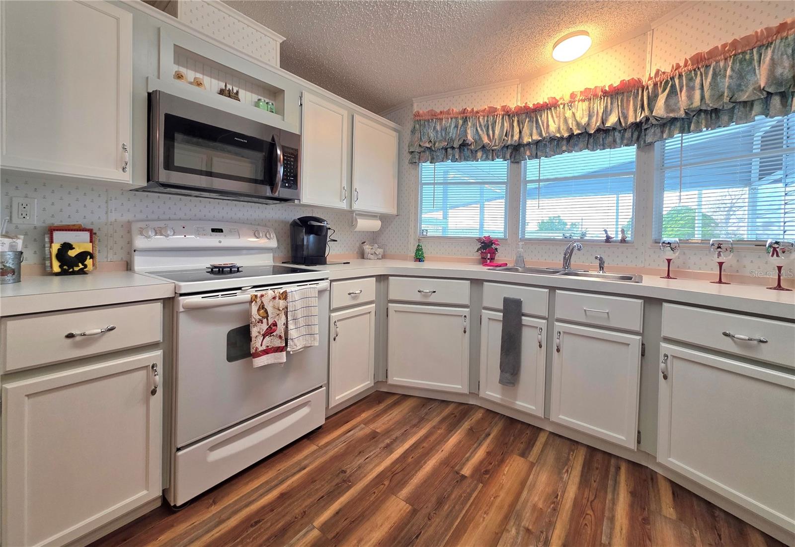 Image 15 of 73 For 5350 Amanda Street