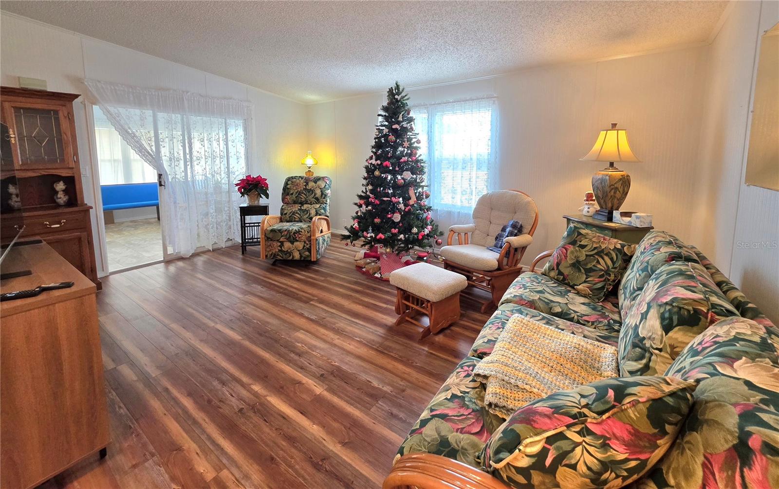 Image 22 of 73 For 5350 Amanda Street