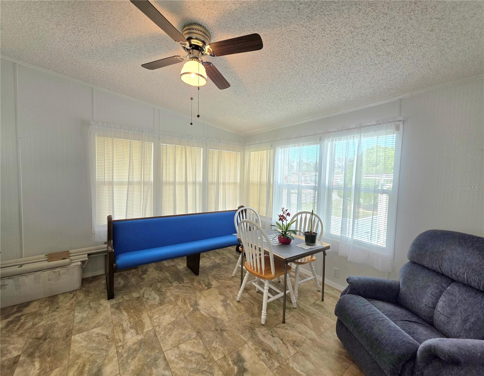 Image 25 of 73 For 5350 Amanda Street