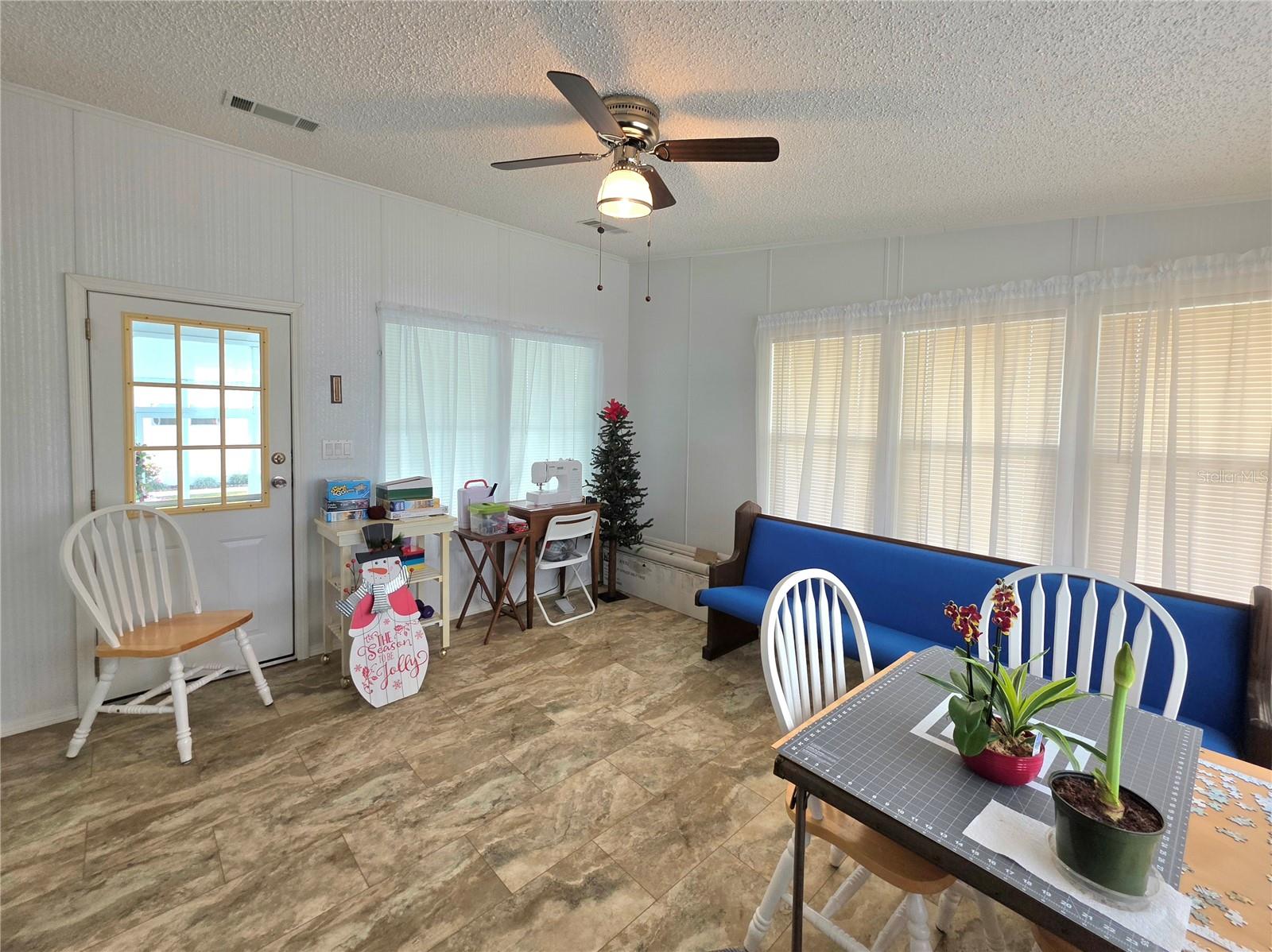 Image 26 of 73 For 5350 Amanda Street