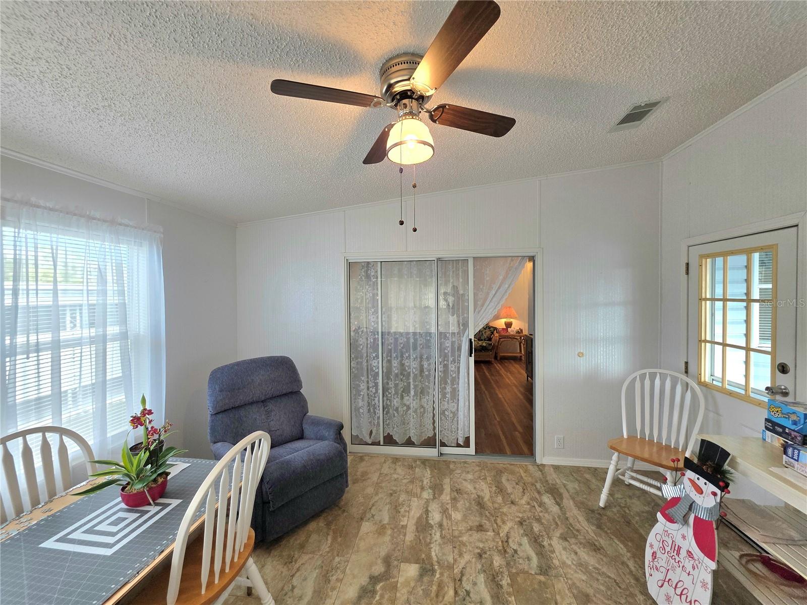 Image 28 of 73 For 5350 Amanda Street