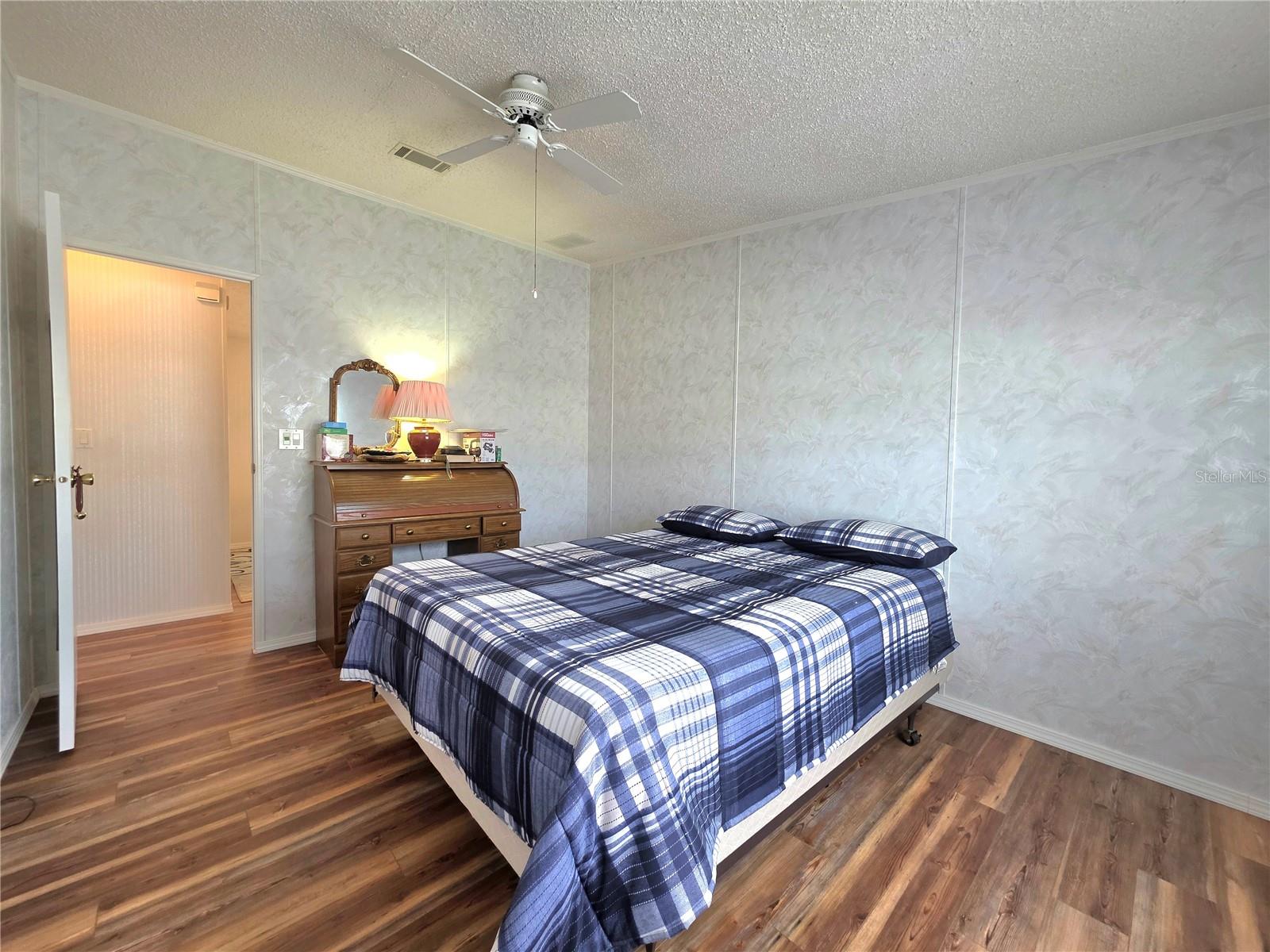 Image 32 of 73 For 5350 Amanda Street