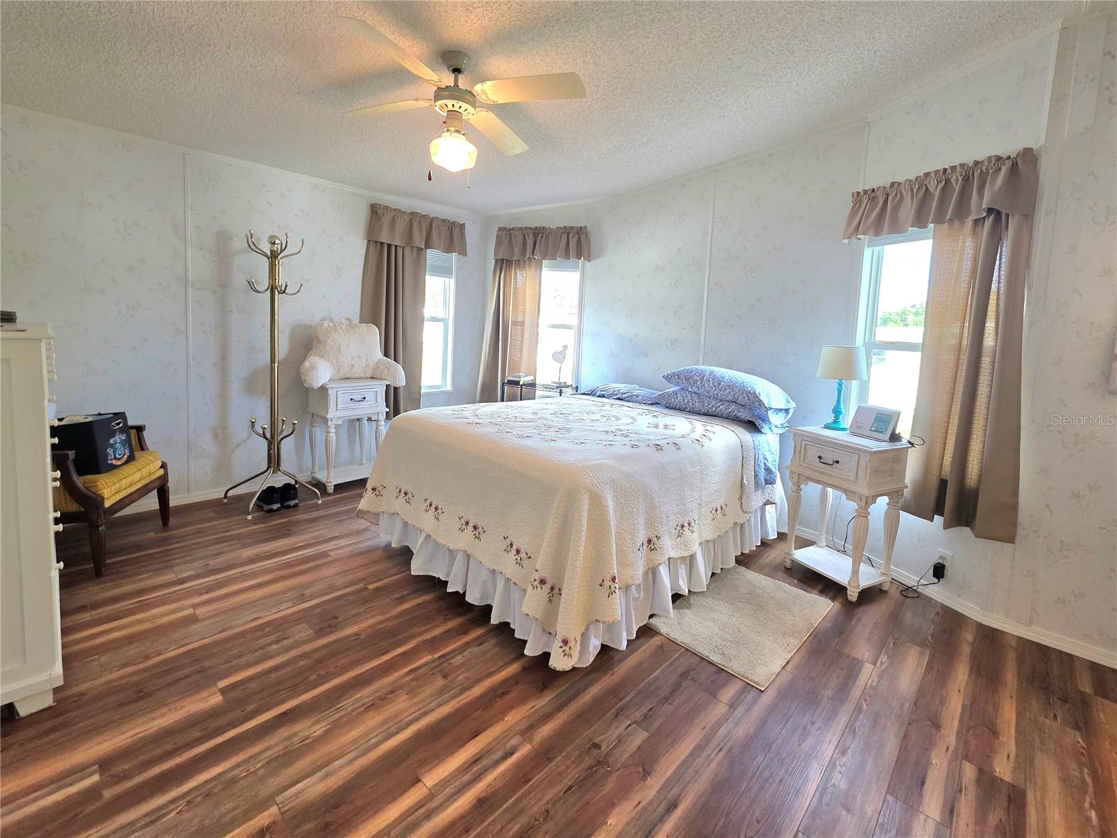 Image 37 of 73 For 5350 Amanda Street