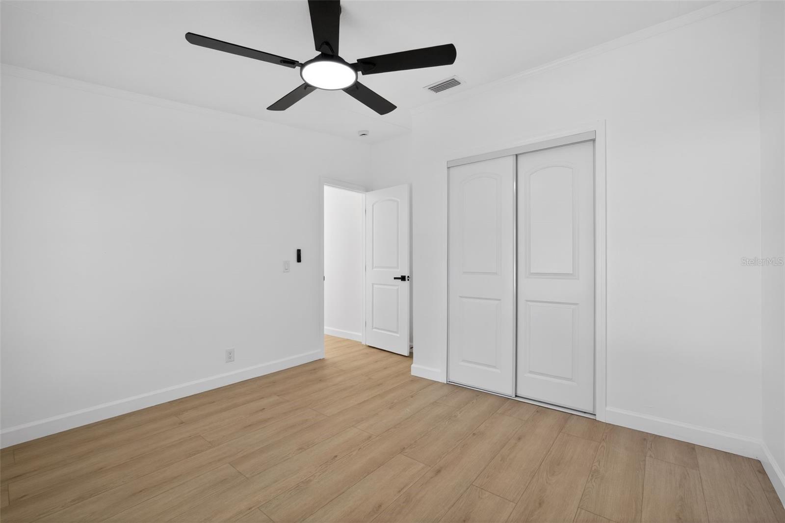 Image 32 of 37 For 5136 Rock Dove Loop