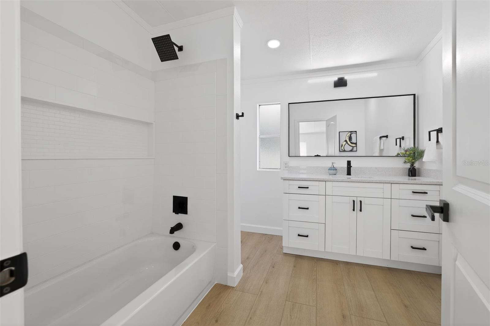 Image 35 of 37 For 5136 Rock Dove Loop