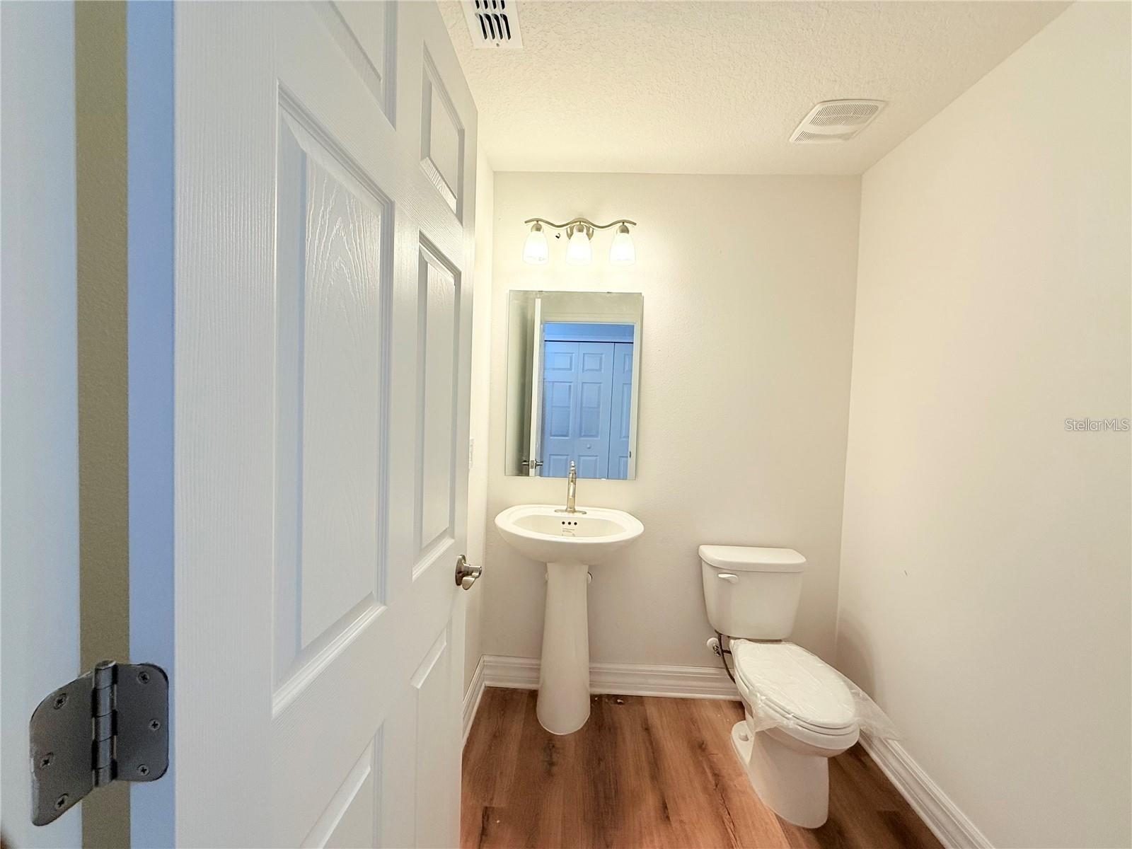 Image 5 of 18 For 222 Carpenters Way 69