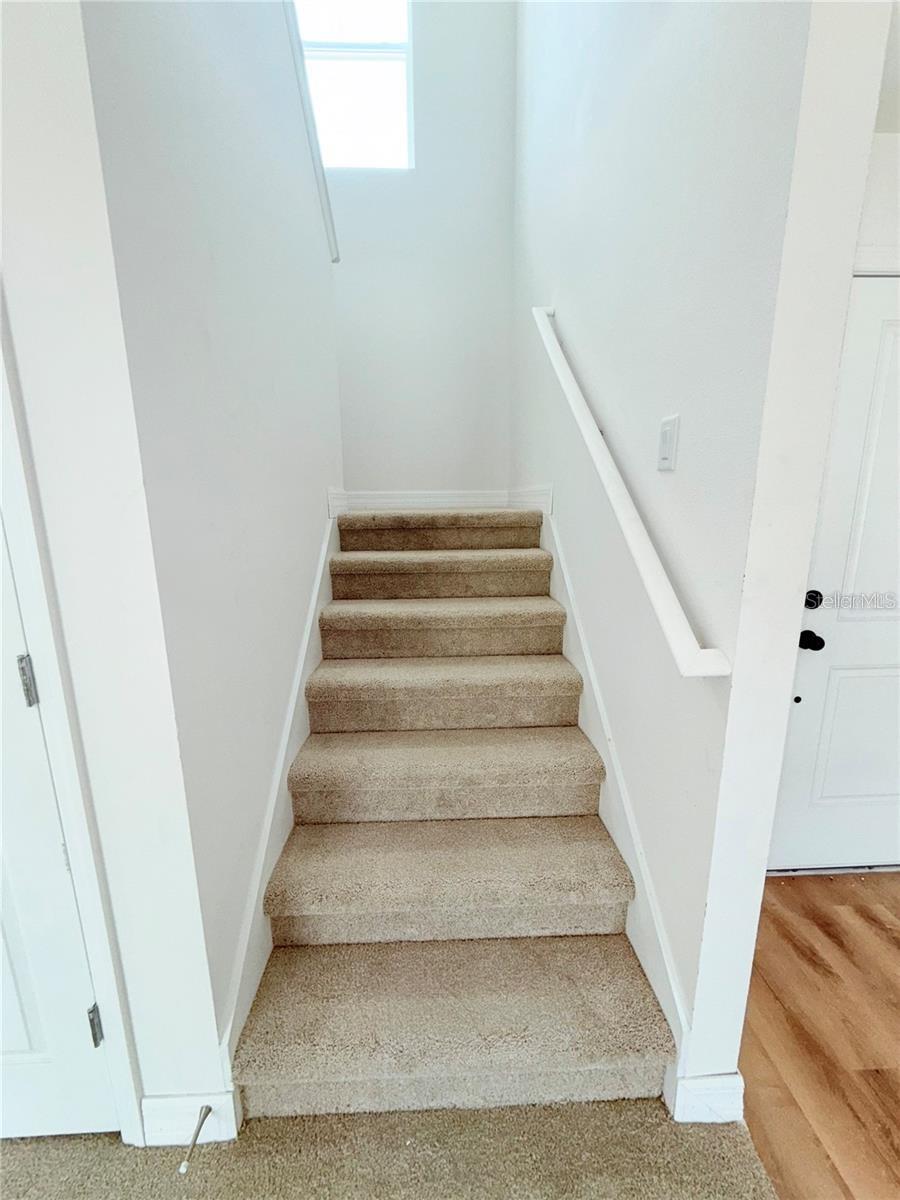 Image 8 of 18 For 222 Carpenters Way 69