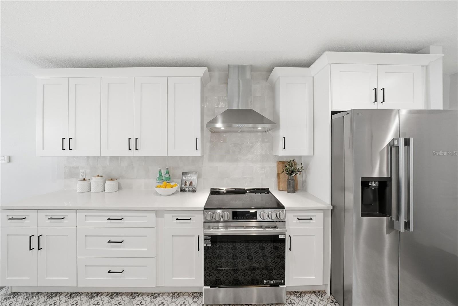 Image 12 of 53 For 7033 Hibiscus Avenue S