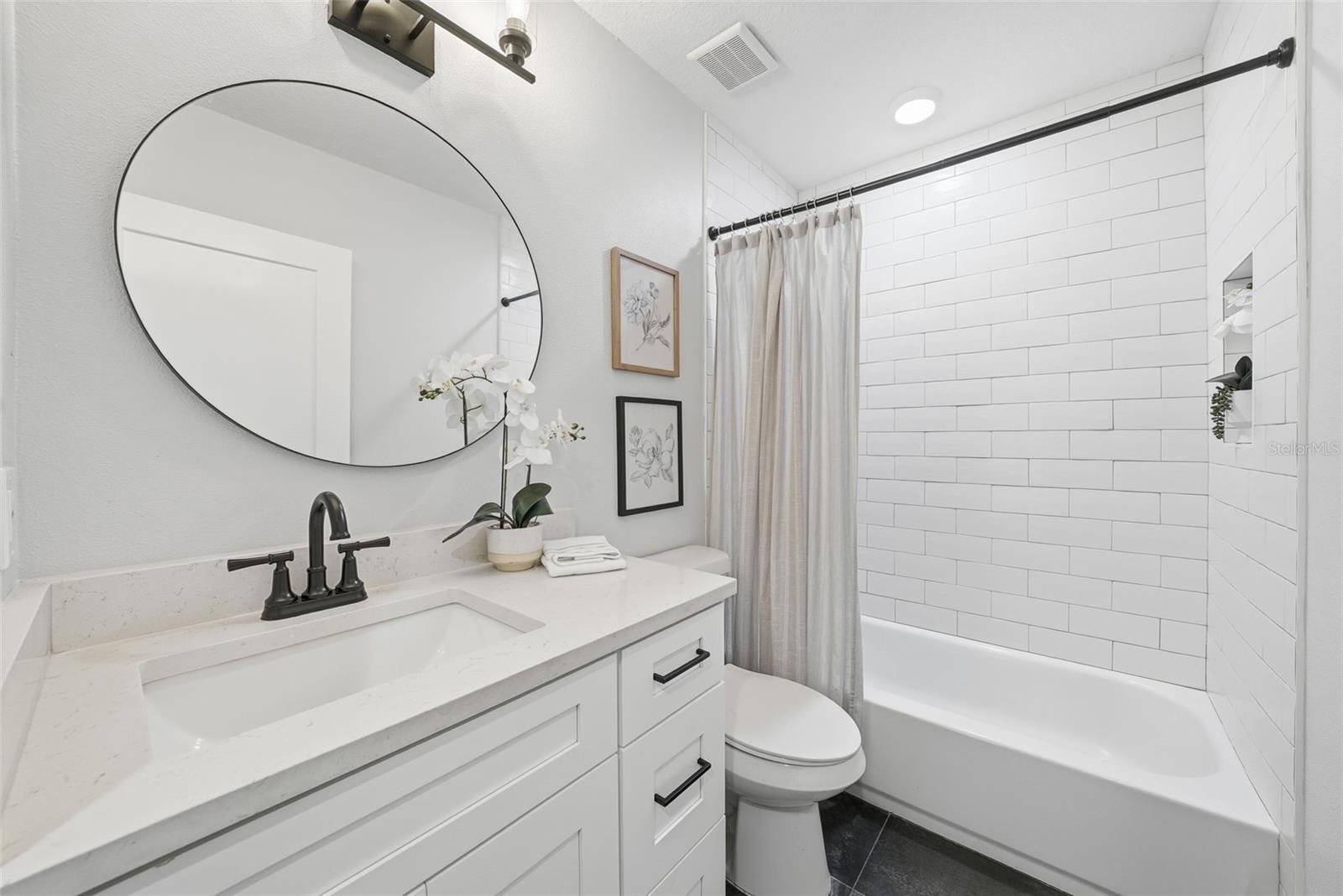 Image 32 of 53 For 7033 Hibiscus Avenue S