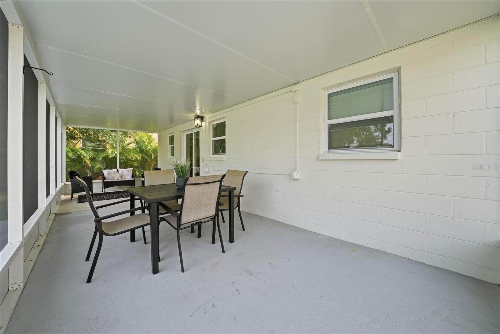 Image 39 of 53 For 7033 Hibiscus Avenue S