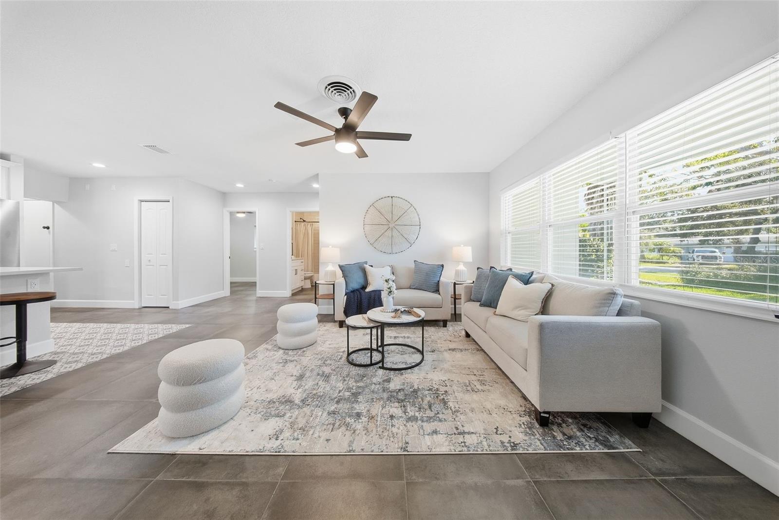 Image 5 of 53 For 7033 Hibiscus Avenue S