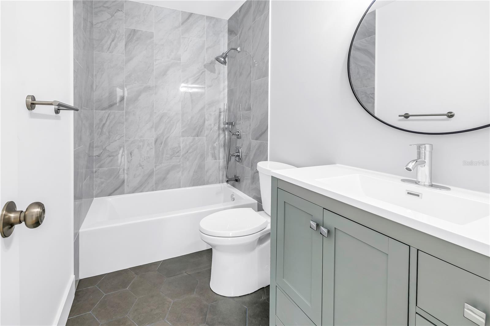 Image 13 of 29 For 2507 50th Street S