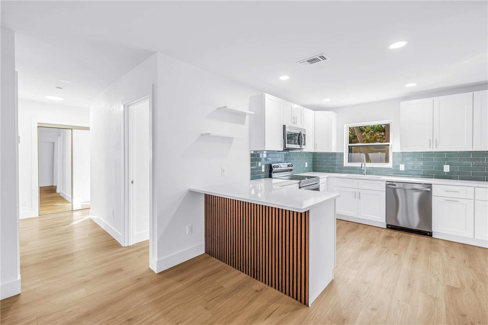 Image 7 of 29 For 2507 50th Street S