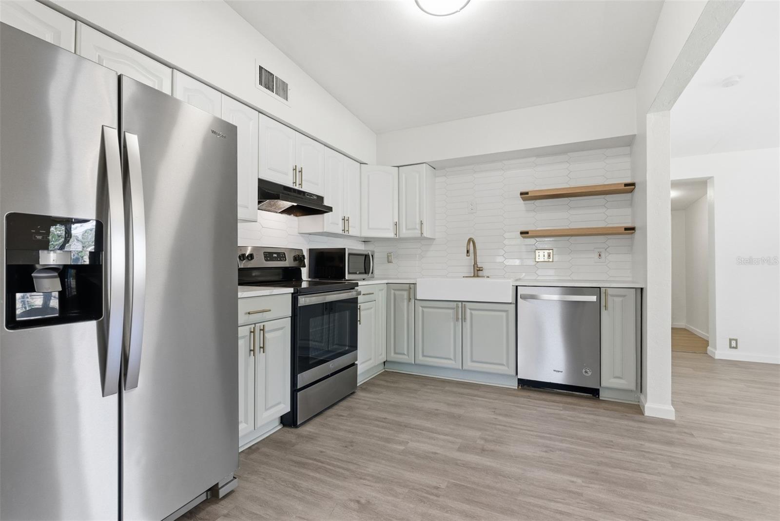 Image 12 of 38 For 5481 47th Avenue N