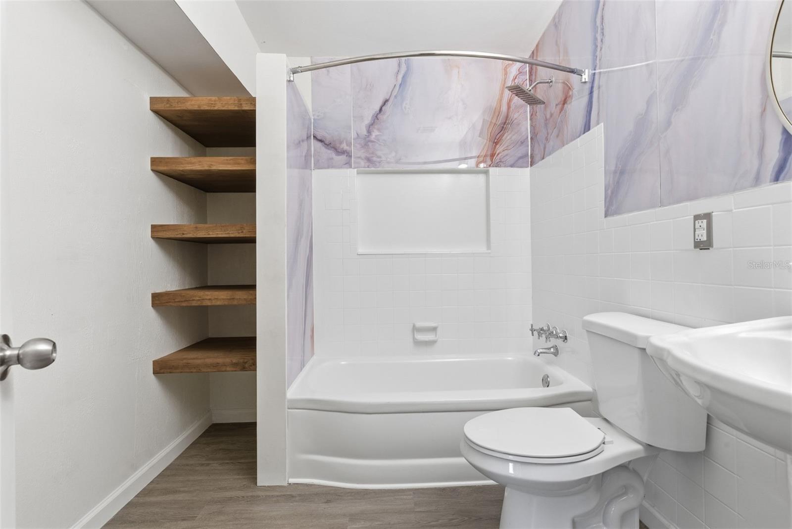 Image 24 of 38 For 5481 47th Avenue N